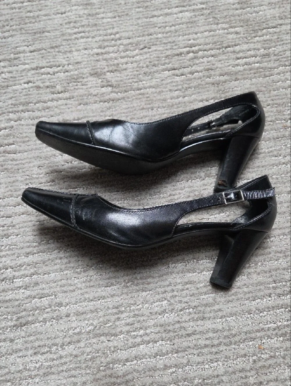 Liz Claiborne Black Leather Slingback Pumps with Square Toe